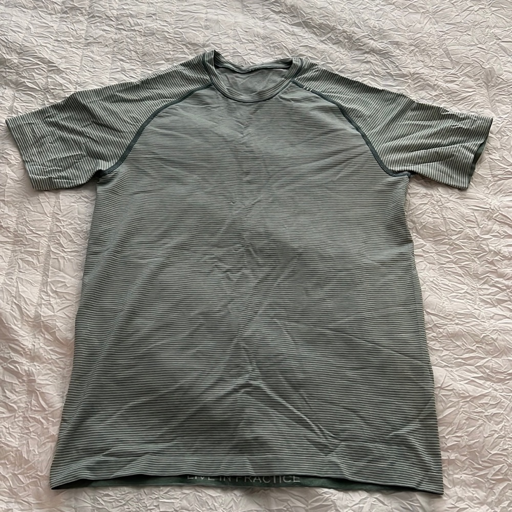 Lululemon Metal Vent Tech Tee